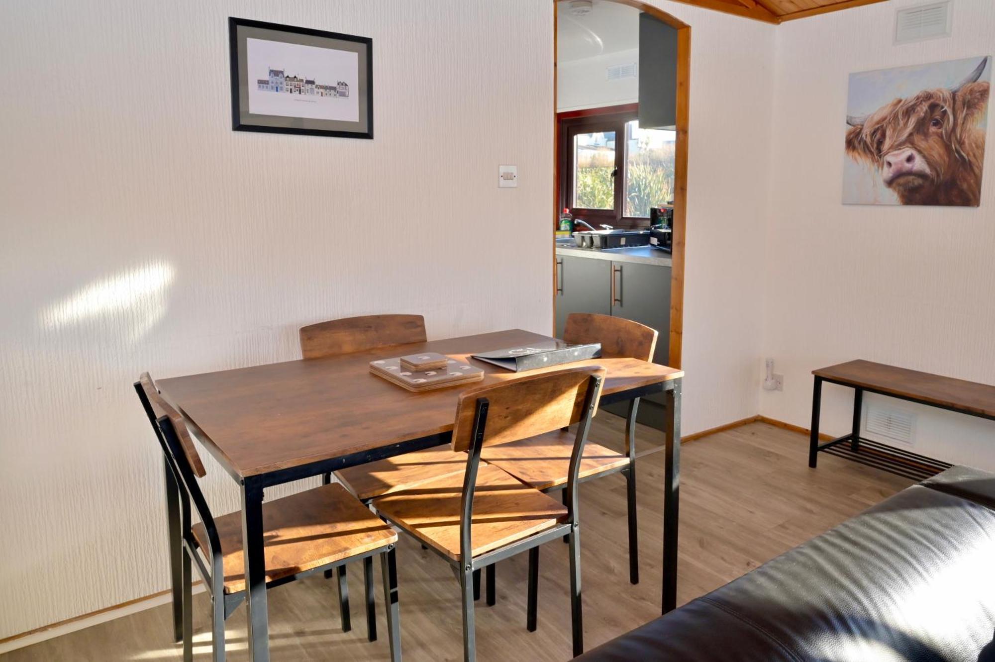 Lodge Cabin With Fabulous Views - Farm Holiday Странрар Экстерьер фото